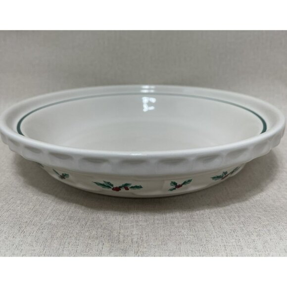 Longaberger Traditional Holly Pie Plate Christmas USA made 10 in - Picture 2 of 7